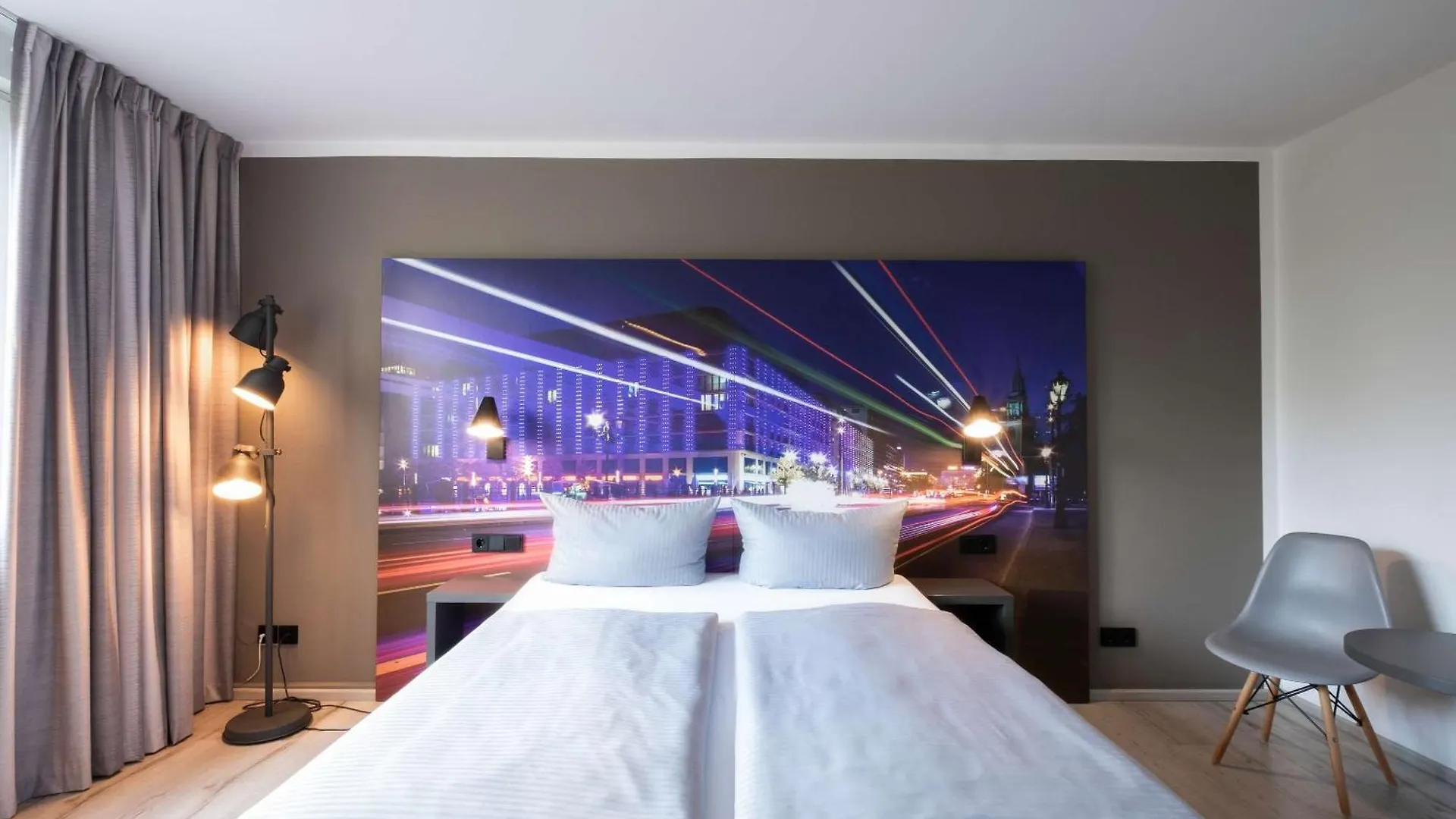 ***  Hotel Berlin Lichtenberg גרמניה