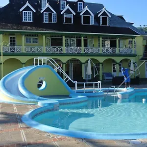 Aparthotel Deluxe Sandcastles Ocho Rios