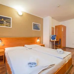 Easy Star 3* Budapest