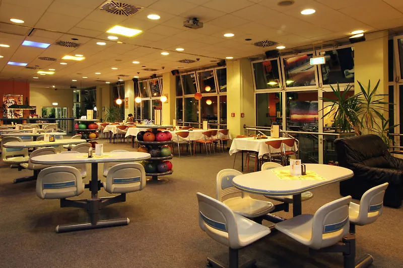 Hotel Berlin Lichtenberg 3*,